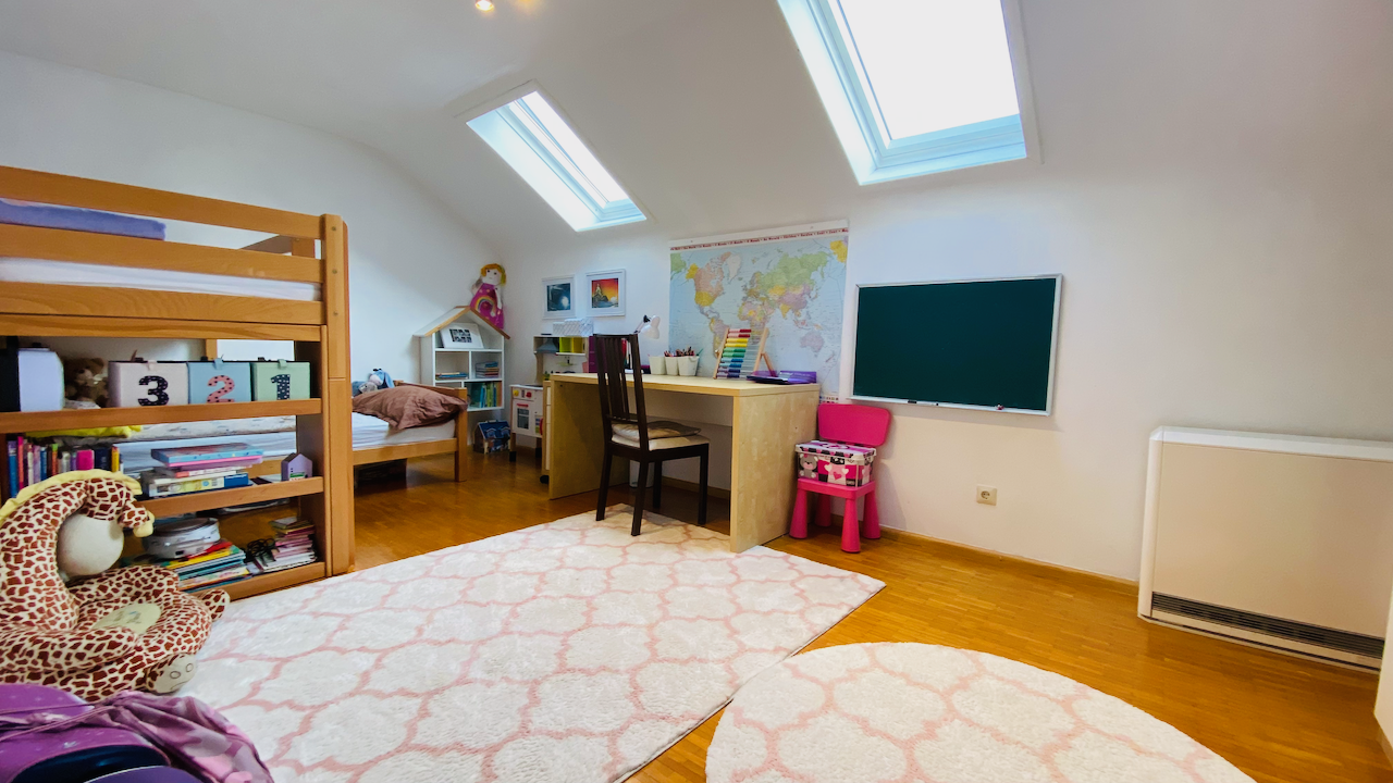 Kinderzimmer 1 DG