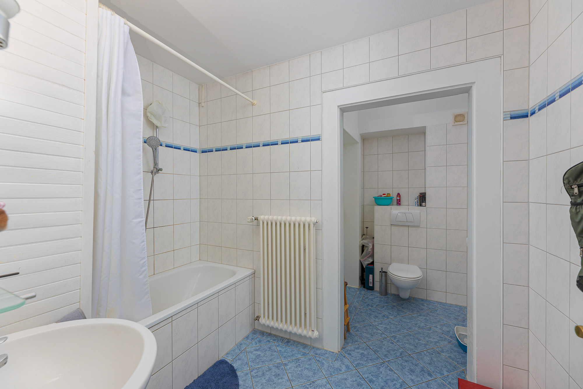 Badezimmer Einlieger WHG EG