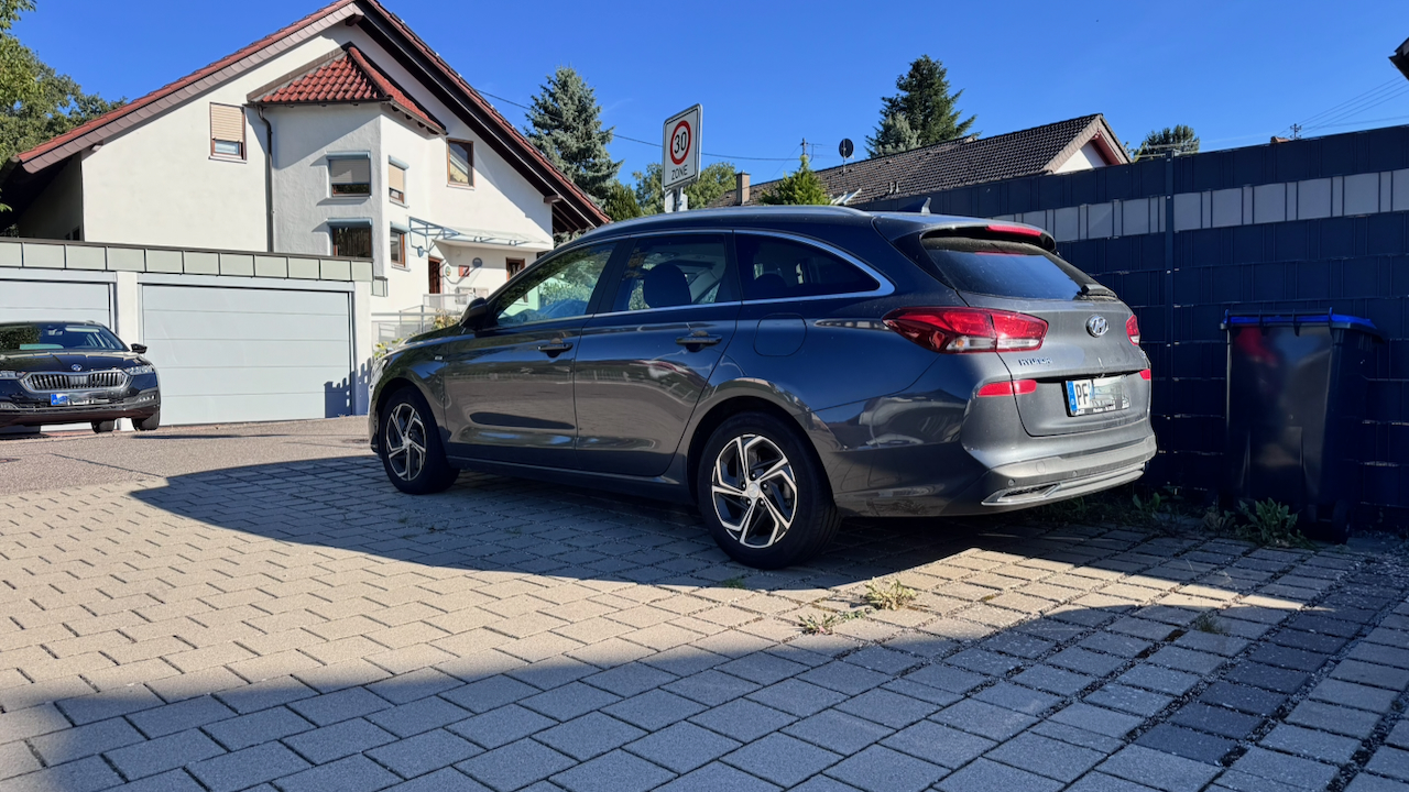 KFZ-Stellplatz2